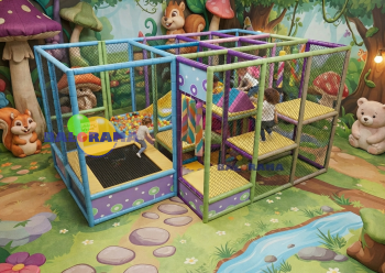 Ball Pit with Conveyor Slide 4x4x2.5m Ball Pit with Conveyor Slide 4x4x2.5m