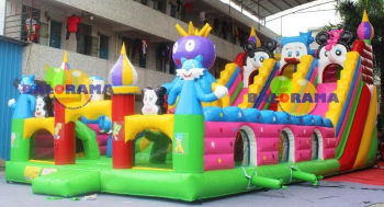 Dream World Inflatable Playground 16x6x7m